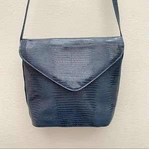 (C) Vintage Navy Blue Shoulder Crossbody Purse Gold Clasp